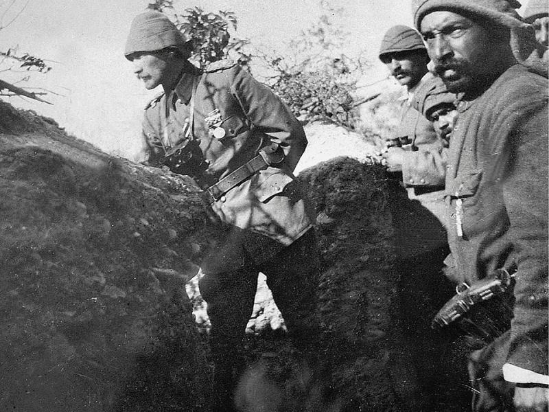 Fotografia #11 da galeria Será que a história se repete? // Does history repeat itself? 